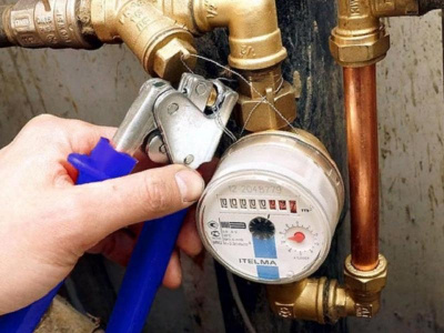 Просто о ЖКХ: должна ли взиматься плата за пломбировку индивидуальных приборов учета?